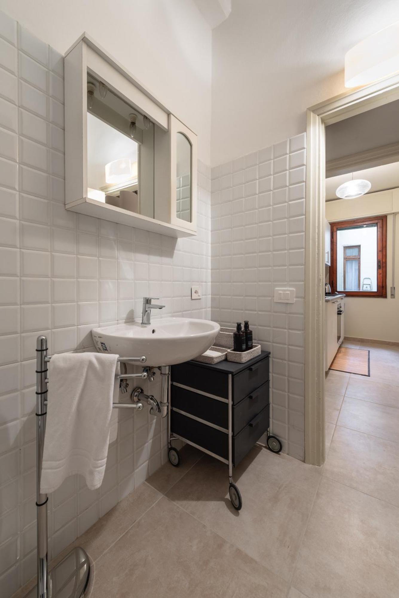 Hostly-Suite Il Mediceo-Lungarni In Town Center Pisa Bagian luar foto